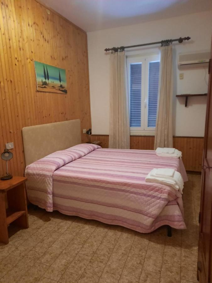 Hotel Villa Claudio Marina di Massa Zewnętrze zdjęcie