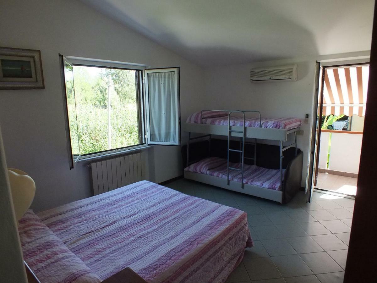 Hotel Villa Claudio Marina di Massa Zewnętrze zdjęcie